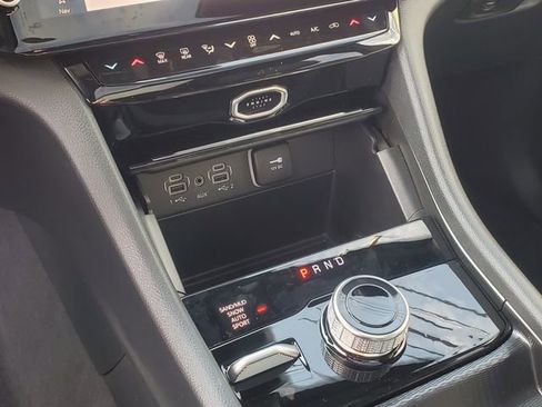 New 2026 Jeep Grand Cherokee L Limited AWD/4WD image 13