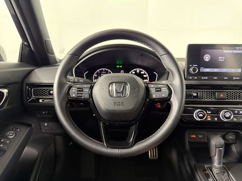 Used 2025 Honda Civic Sport image 22