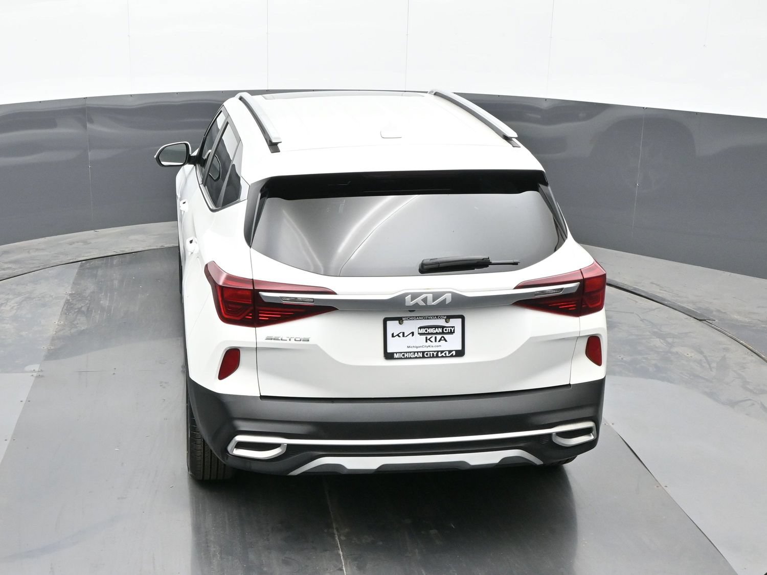 Used 2022 Kia Seltos EX AWD/4WD image 32