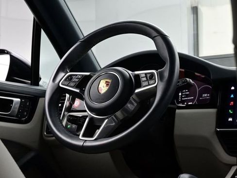 Certified 2022 Porsche Cayenne Platinum Edition AWD/4WD image 20