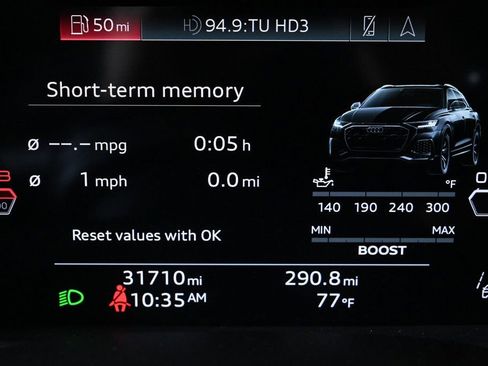 Used 2023 Audi RS Q8 4.0T image 12