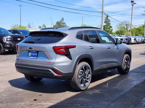 New 2026 Chevrolet Trax RS w/ Driver Confidence Package FWD image 5