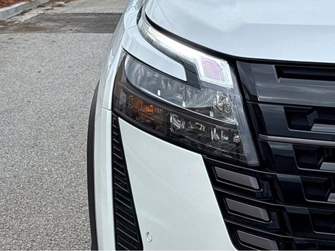 New 2026 Nissan Pathfinder SV image 22