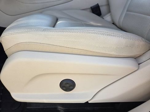 Used 2020 Mercedes-Benz GLC 300 image 17