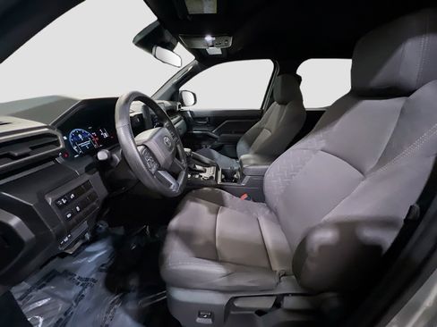 Used 2025 Toyota Tacoma SR image 14