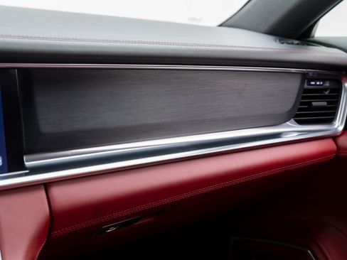 Certified 2022 Porsche Panamera 4 Platinum Edition image 29
