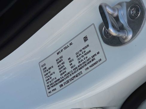 Used 2023 Tesla Model 3 Standard Range image 21