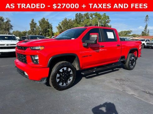 Used 2020 Chevrolet Silverado 2500 Custom w/ Custom Value Package image 3