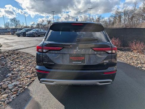 Used 2024 Mitsubishi Outlander SE image 4