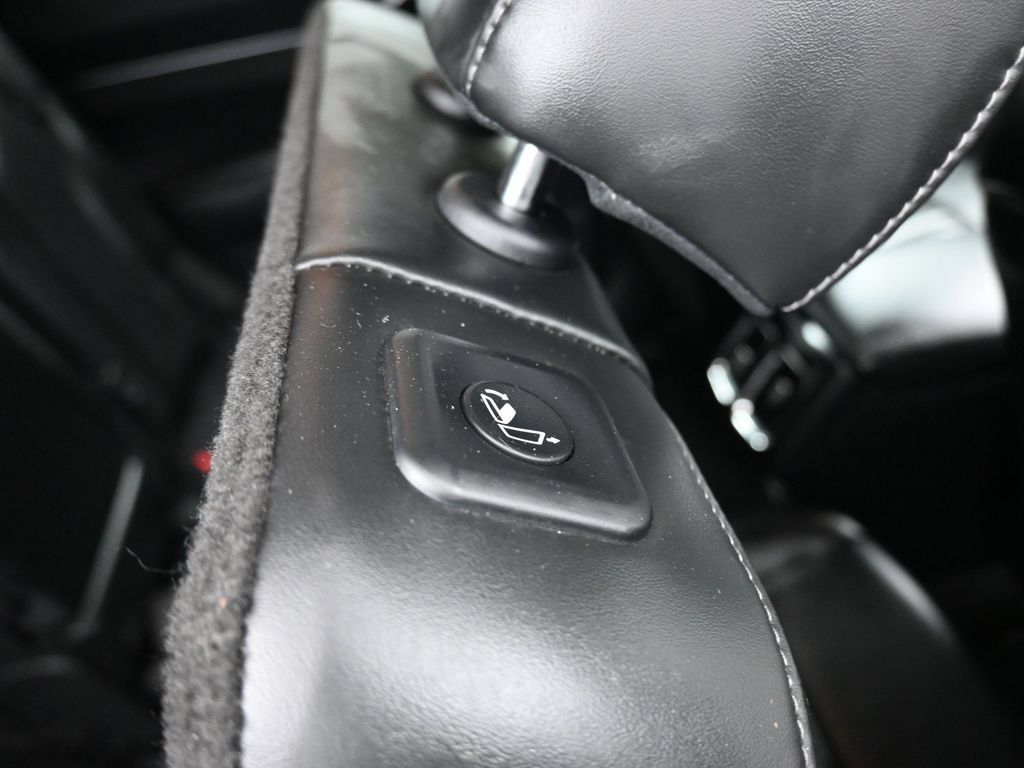 Used 2023 Kia Sorento S FWD image 47