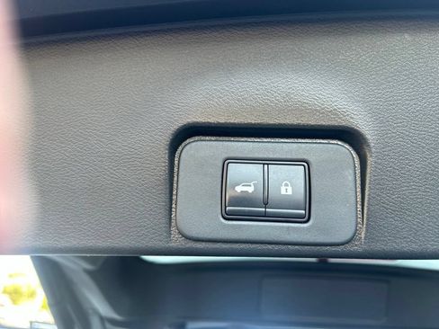 Certified 2023 Nissan Rogue SV w/ SV Premium B Package AWD/4WD image 28