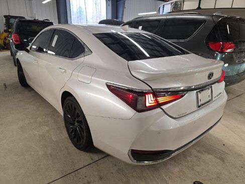 Used 2021 Lexus ES 250 w/ Accessory Package 2 image 6