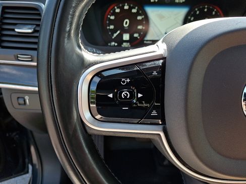Used 2019 Volvo XC90 T6 Momentum w/ Protection Package Premier AWD/4WD image 21
