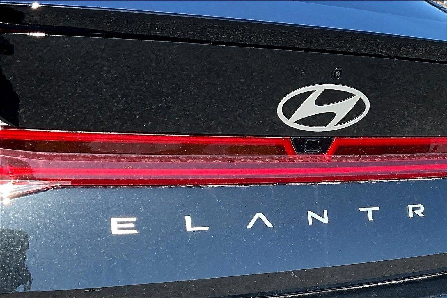 Used 2026 Hyundai Elantra SEL Sport Premium FWD image 5