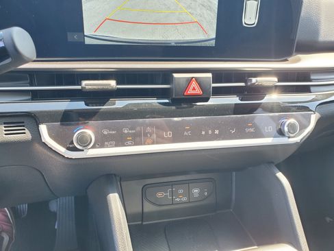 Certified 2026 Kia Sportage SX FWD image 24