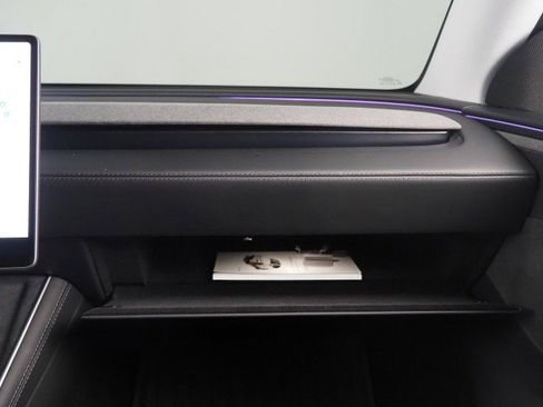 Used 2026 Tesla Model Y 2WD image 47