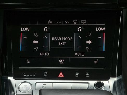Used 2019 Audi e-tron Prestige w/ Prestige Package AWD/4WD image 61