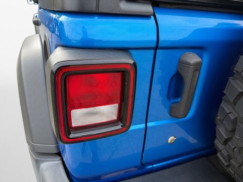 Certified 2021 Jeep Wrangler Unlimited Sport image 18