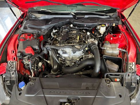 Used 2024 Ford Mustang Coupe RWD image 18