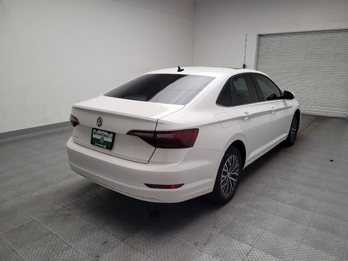 Used 2020 Volkswagen Jetta SE w/ SE Cold Weather Package FWD image 9