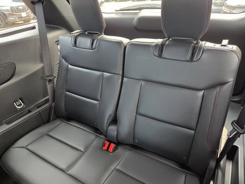 New 2026 Ford Explorer ST-Line w/ ST-Line Street Pack AWD/4WD image 16