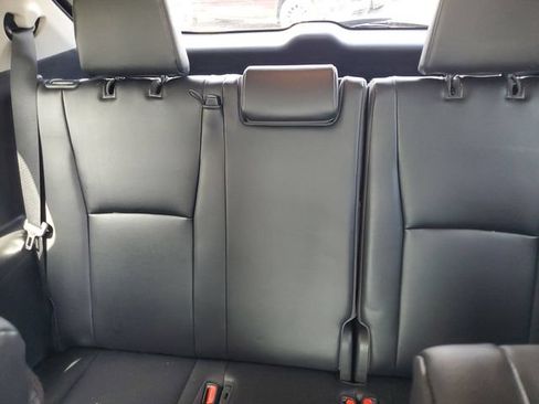 Used 2021 Toyota Highlander XLE FWD image 24