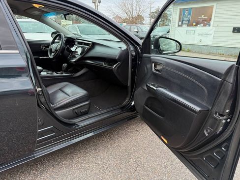 Used 2016 Toyota Avalon XLE FWD image 16