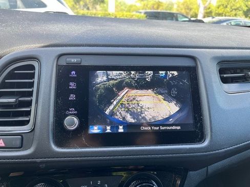 Used 2022 Honda HR-V Sport image 8