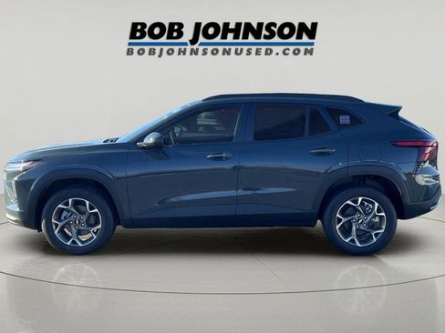 New 2026 Chevrolet Trax LT w/ Driver Confidence Package image 6