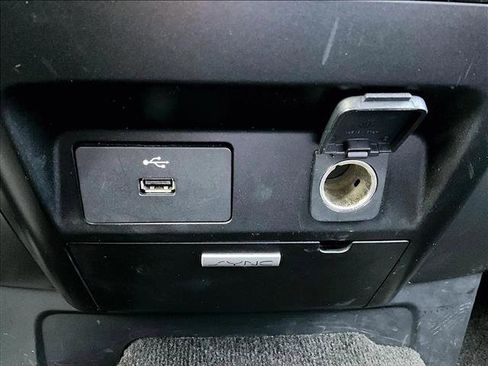 Used 2016 Ford F150 XLT image 25