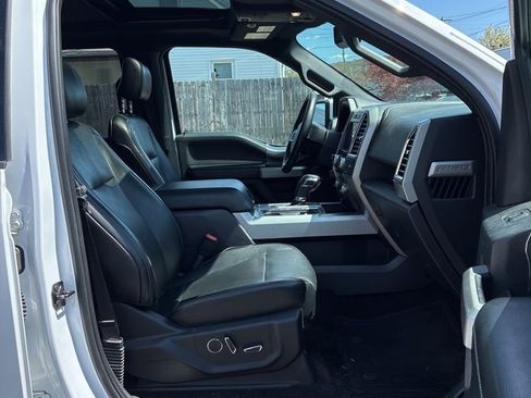 Used 2016 Ford F150 Lariat w/ Equipment Group 501A Mid AWD/4WD image 8