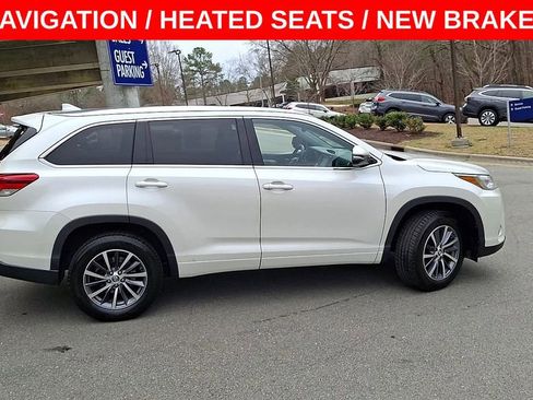 Used 2018 Toyota Highlander XLE image 9