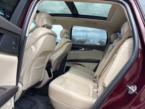 Used 2020 Lincoln Nautilus Reserve w/ Equipment Group 201A image 15