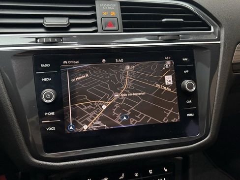 Used 2022 Volkswagen Tiguan SEL R-Line image 16