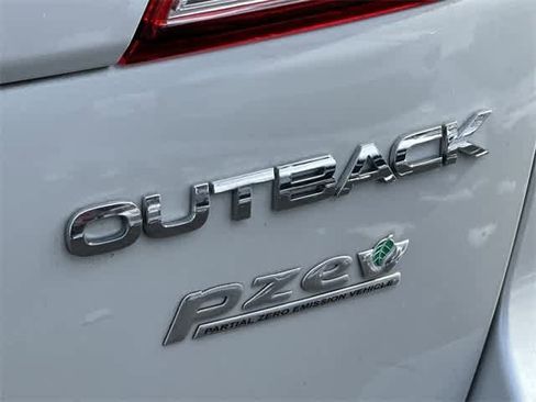 Used 2014 Subaru Outback 2.5i Limited image 17