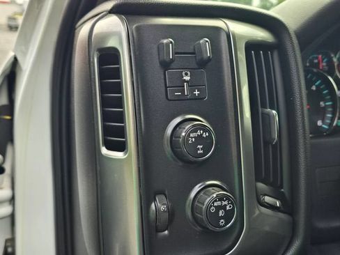 Used 2019 Chevrolet Silverado 1500 LT w/ All Star Edition AWD/4WD image 18