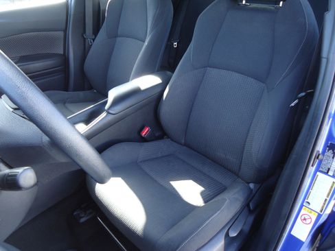 Used 2019 Toyota C-HR LE image 23