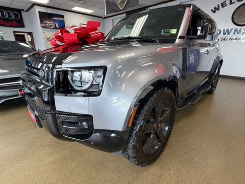 Used 2024 Land Rover Defender 110 X AWD/4WD image 10