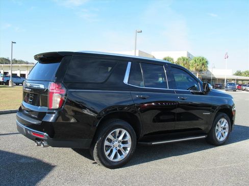 Used 2021 Chevrolet Tahoe Premier w/ Premium Package image 6