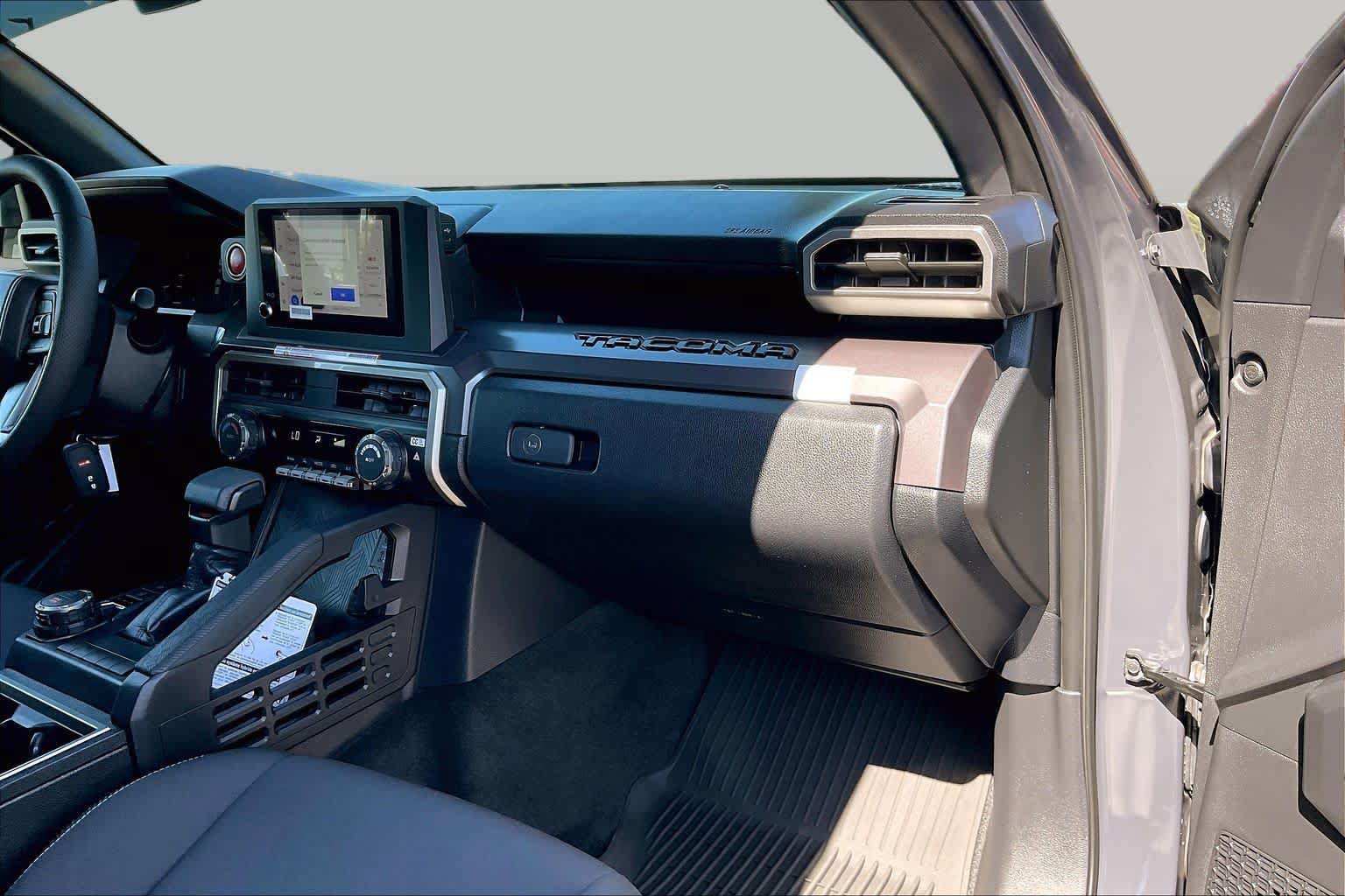 Used 2026 Toyota Tacoma TRD Sport AWD/4WD image 17