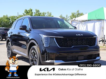 New 2026 Kia Sorento S w/ S Panoramic Sunroof Package