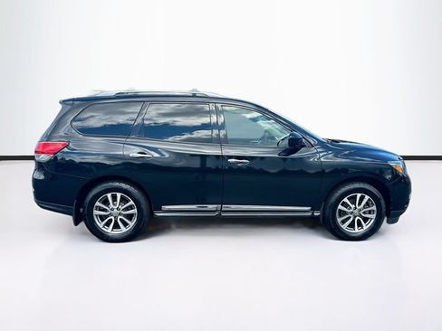 Used 2015 Nissan Pathfinder SL w/ SL Tech Package FWD image 11