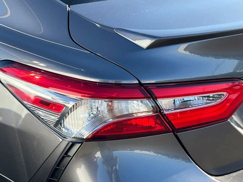 Certified 2019 Toyota Camry SE w/ Convenience Package FWD image 20