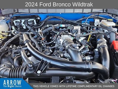 Used 2024 Ford Bronco Wildtrak image 15
