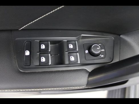Used 2023 Volkswagen Tiguan SE R-Line AWD/4WD image 18