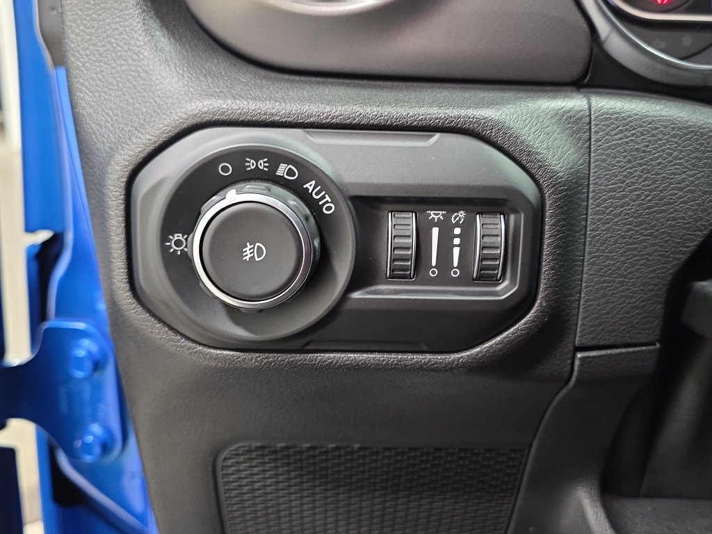 Used 2021 Jeep Wrangler Sport AWD/4WD image 22