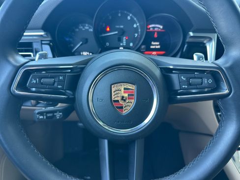 Certified 2023 Porsche Macan AWD/4WD image 23