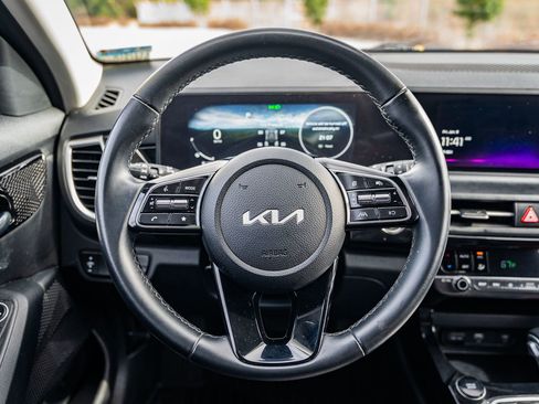 Used 2024 Kia Seltos S image 22