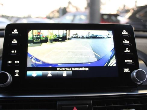 Used 2019 Honda Accord Sport image 19