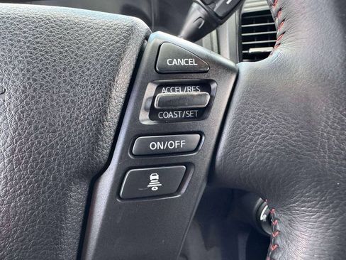 Used 2021 Nissan Titan PRO-4X w/ Pro-4x Convenience Package AWD/4WD image 22